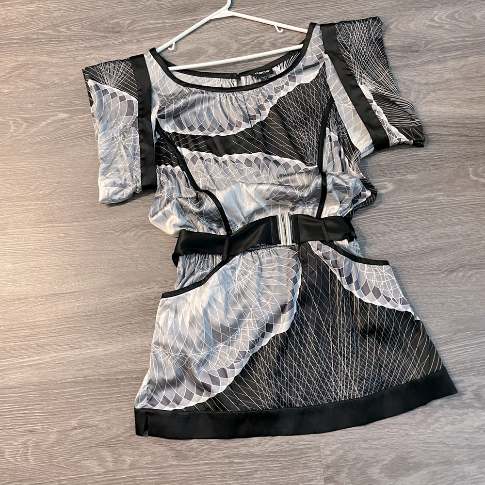 Bebe dress: black and white size medium